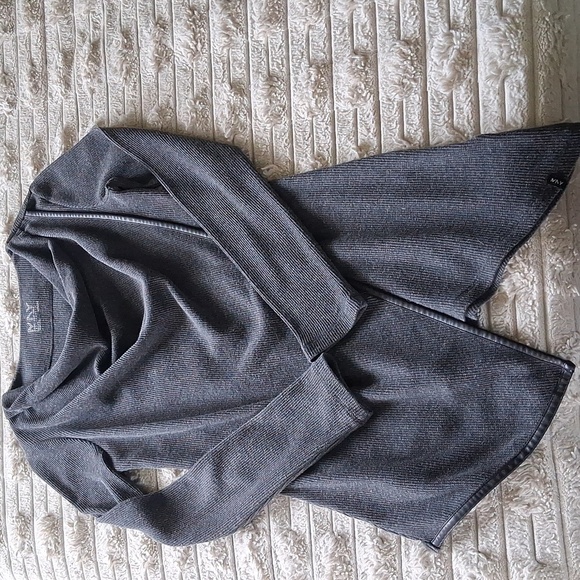 Mark New York performance sweater size Medium - Picture 5 of 5